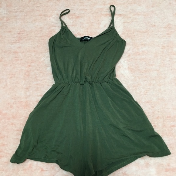Lulus Other - Lulu’s Evergreen 🌲 super short super cute romper
